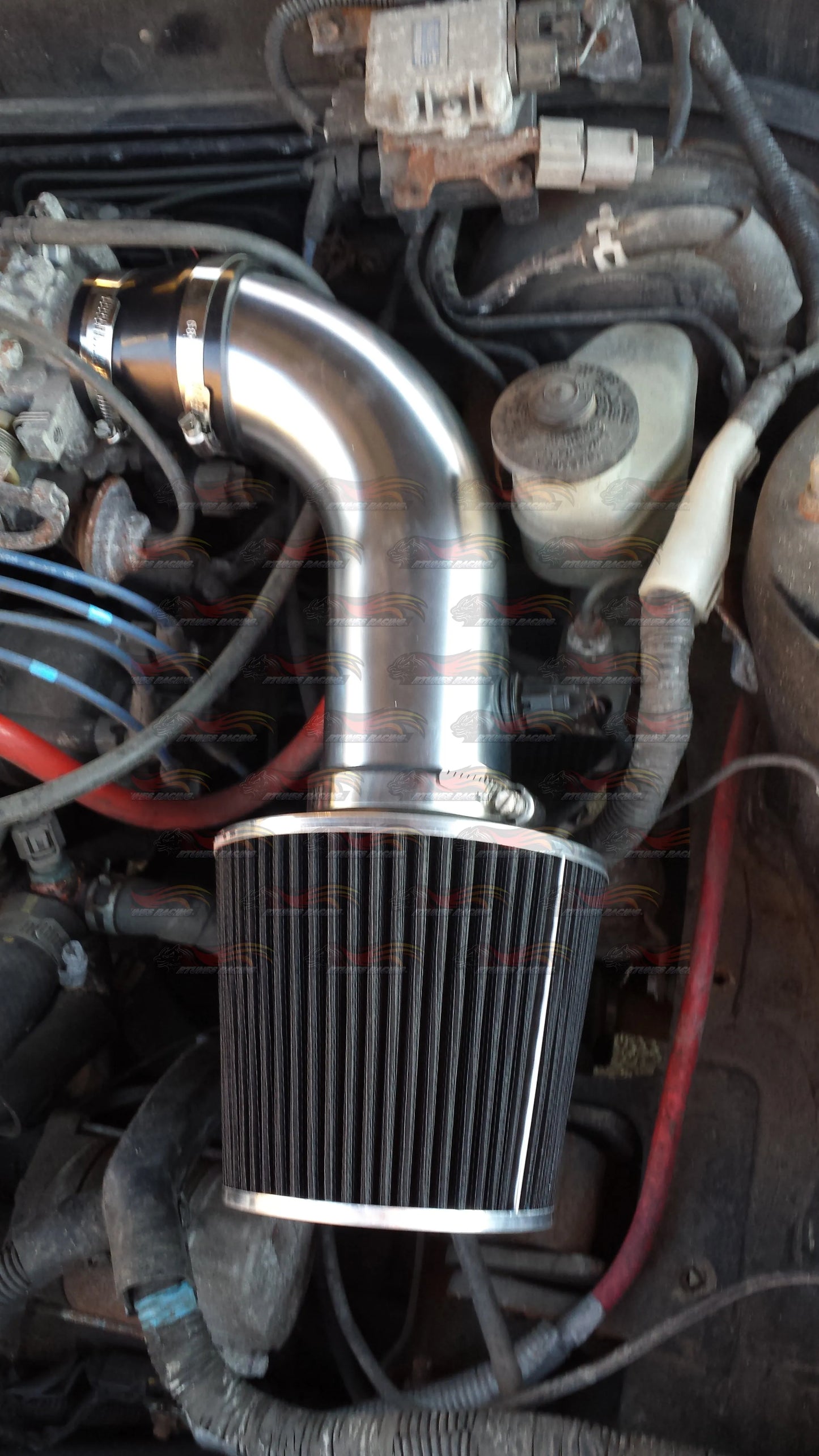 Short Ram Air Intake Kit installation component