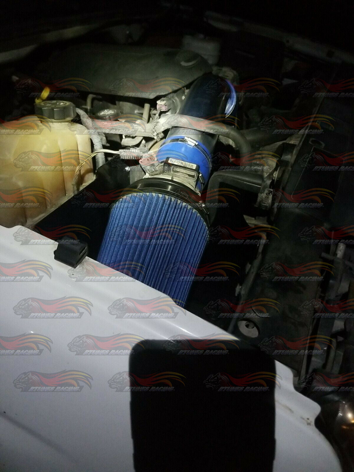 Heat Shield Air Intake Kit For 2002-2006 Escalade 5.3L 6.0L V8 | Rtunes Racing | HI-CD-01BL