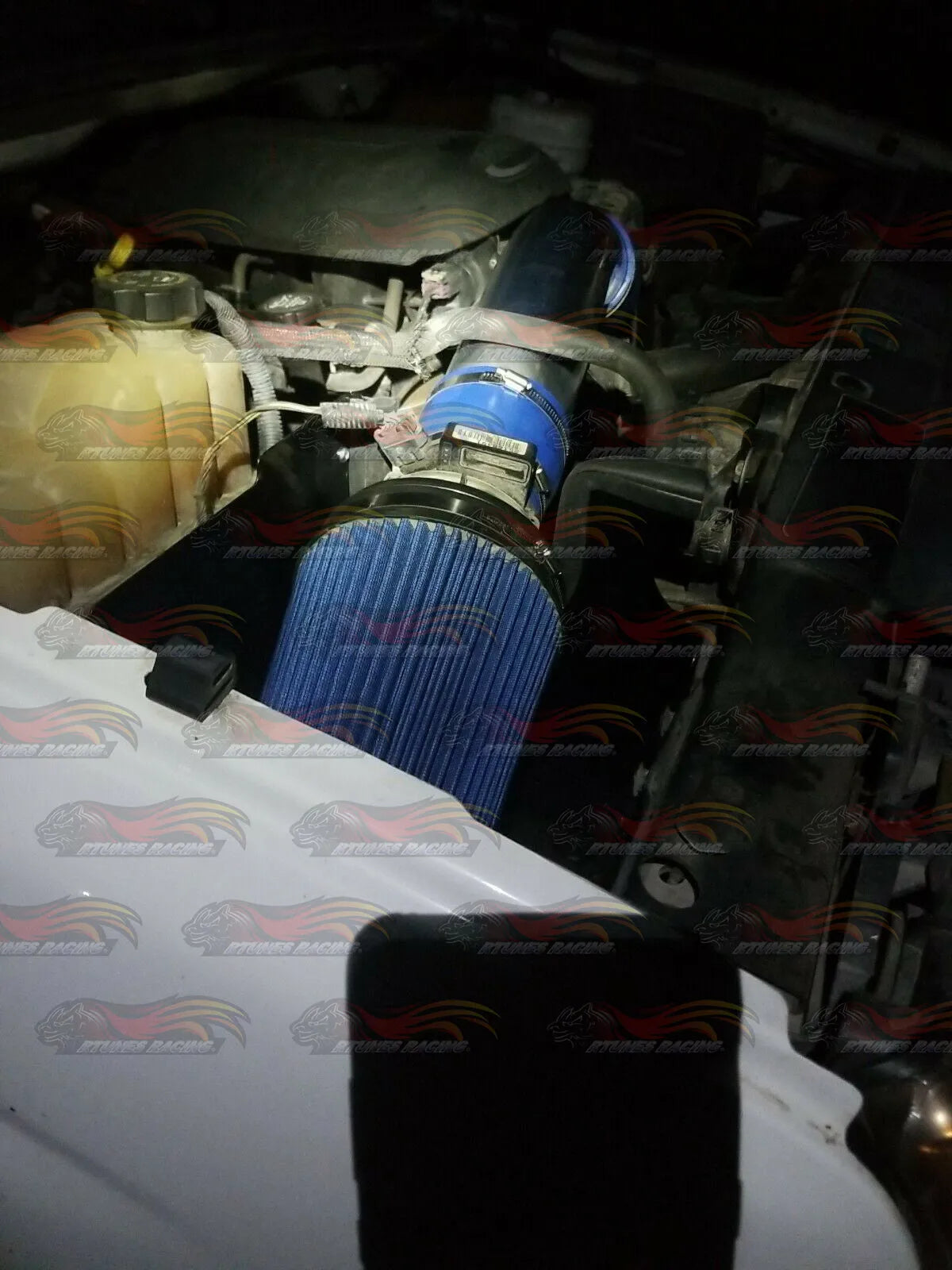 Heat Shield Air Intake Kit For 2002-2006 Escalade 5.3L 6.0L V8 | Rtunes Racing | HI-CD-01BL